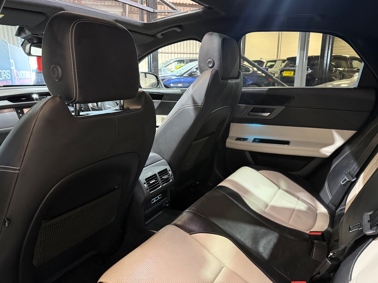 Used Jaguar XF 2018 for sale - 77931775: Photo 14