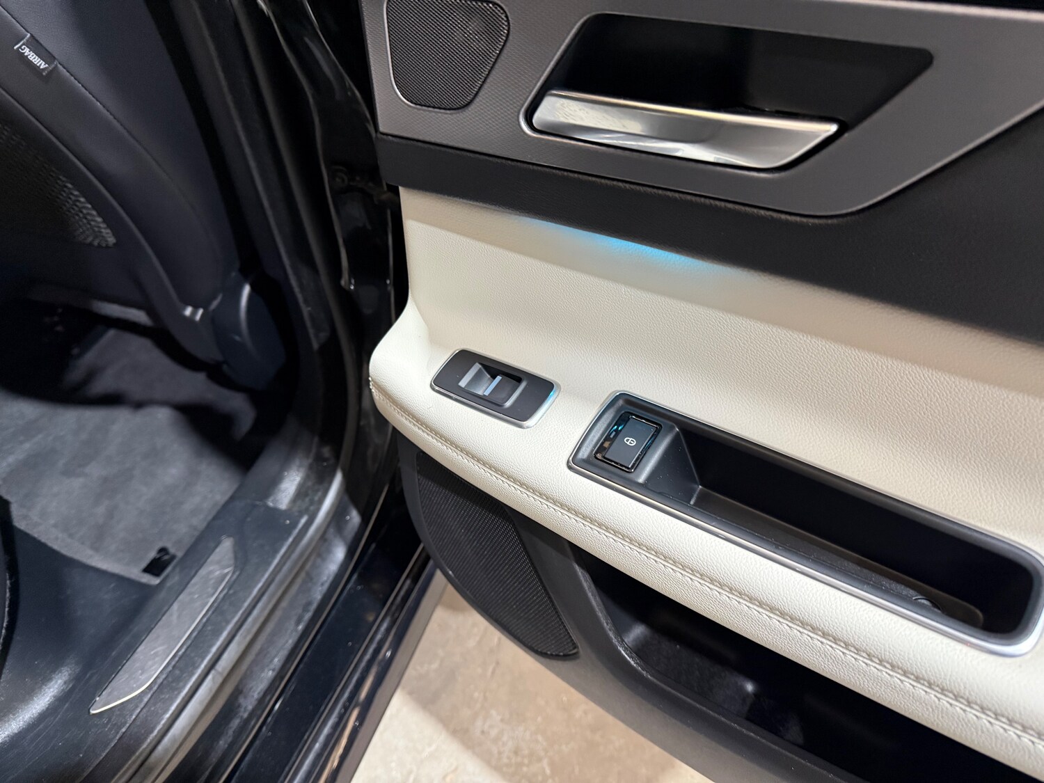 Used Jaguar XF 2018 for sale - 77931775: Photo 19