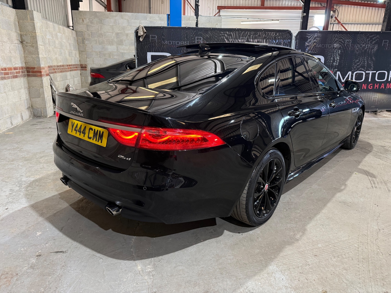 Used Jaguar XF 2018 for sale - 77931775: Photo 3