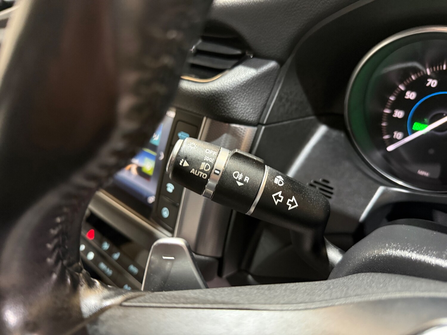 Used Jaguar XF 2018 for sale - 77931775: Photo 32