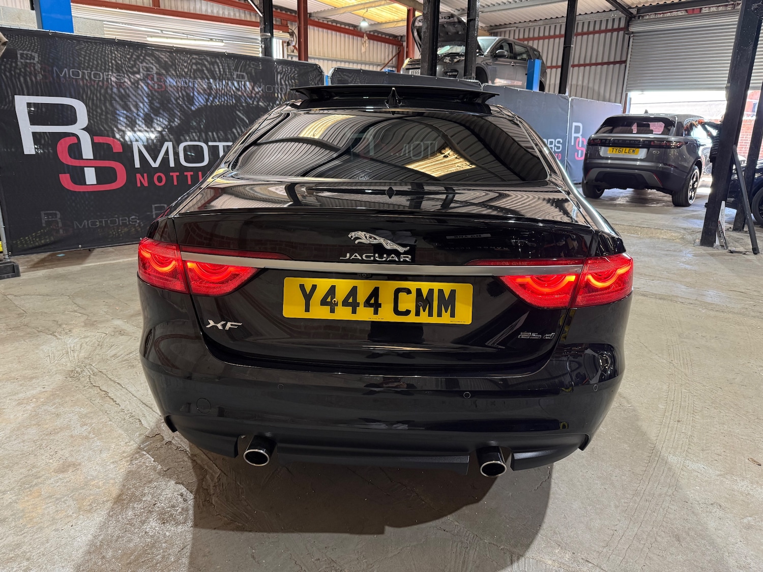 Used Jaguar XF 2018 for sale - 77931775: Photo 4