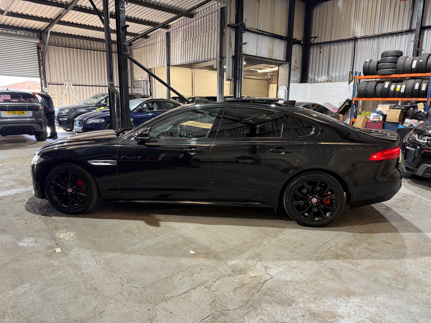 Used Jaguar XF 2018 for sale - 77931775: Photo 5
