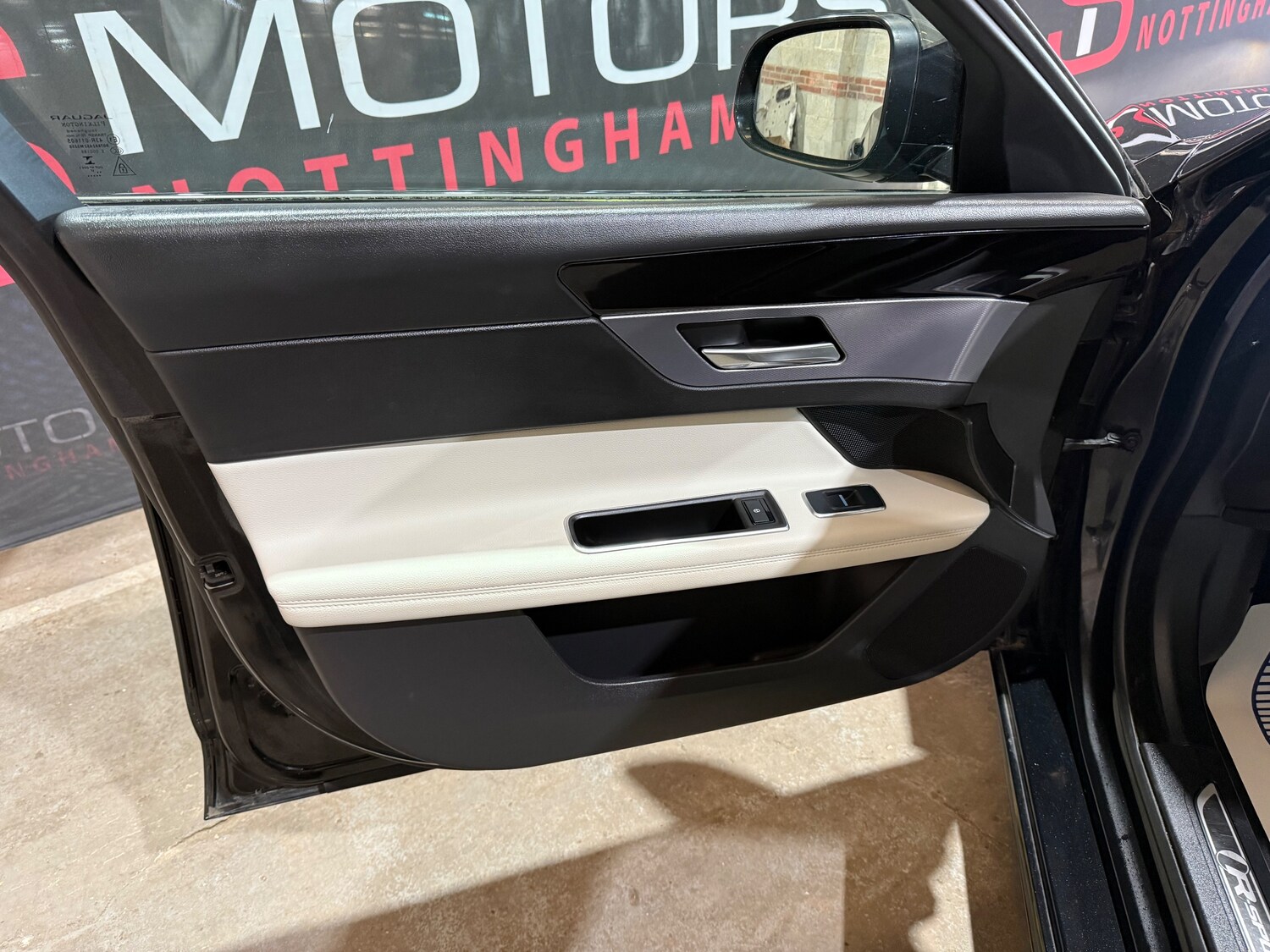 Used Jaguar XF 2018 for sale - 77931775: Photo 7