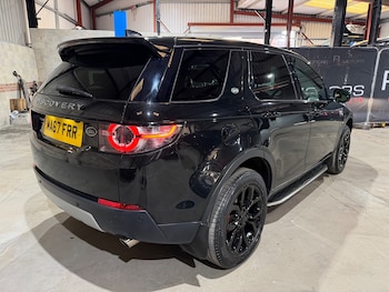 Used Land Rover Discovery Sport 2017 for sale - 78380018: Photo