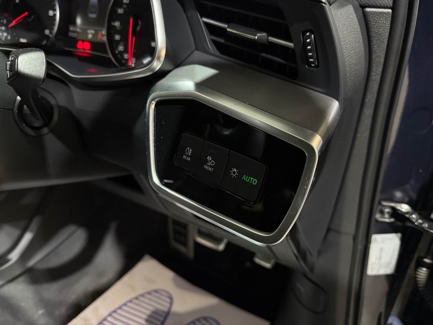 Used Audi A6 Saloon 2019 for sale - 76565589: Photo 28