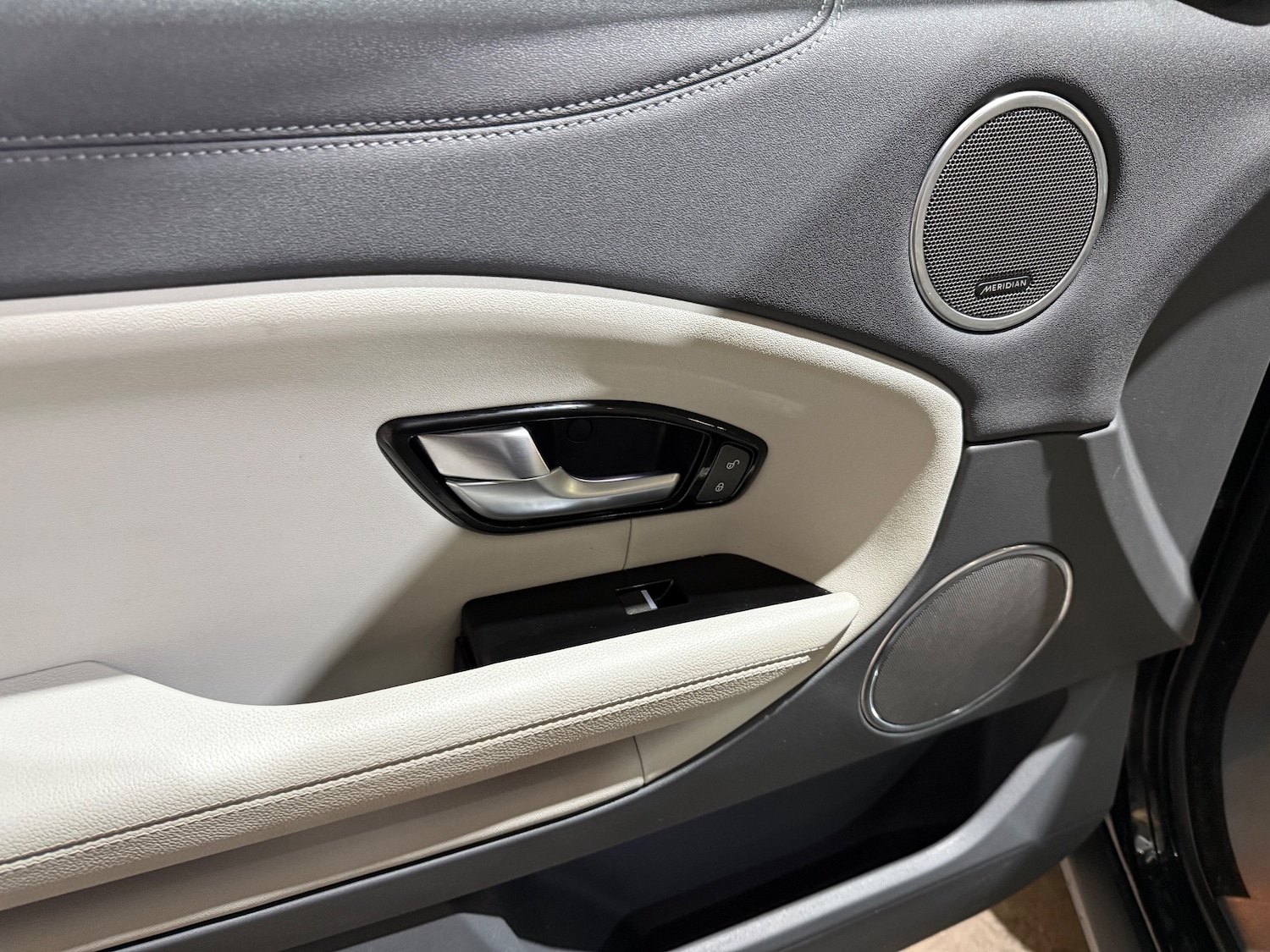 Used Land Rover Range Rover Evoque 2016 for sale - 77080119: Photo 8