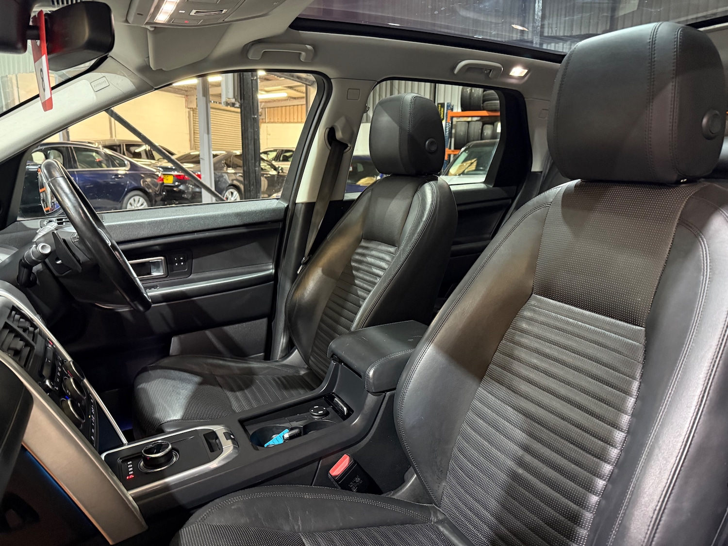 Used Land Rover Discovery Sport 2017 for sale - 76739373: Photo 11