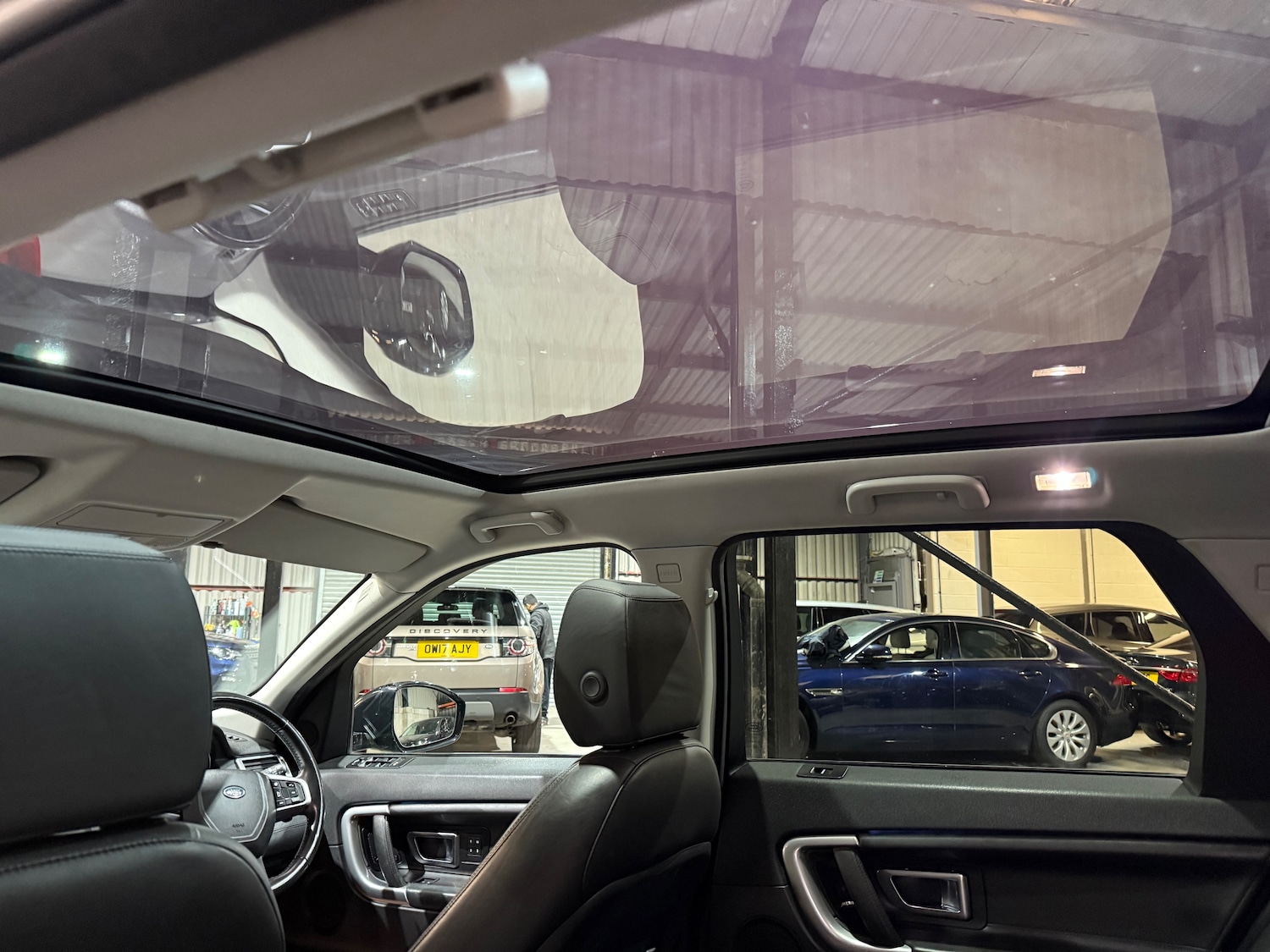 Used Land Rover Discovery Sport 2017 for sale - 76739373: Photo 17