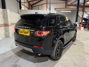 Used Land Rover Discovery Sport 2017 for sale - 76739373: Photo