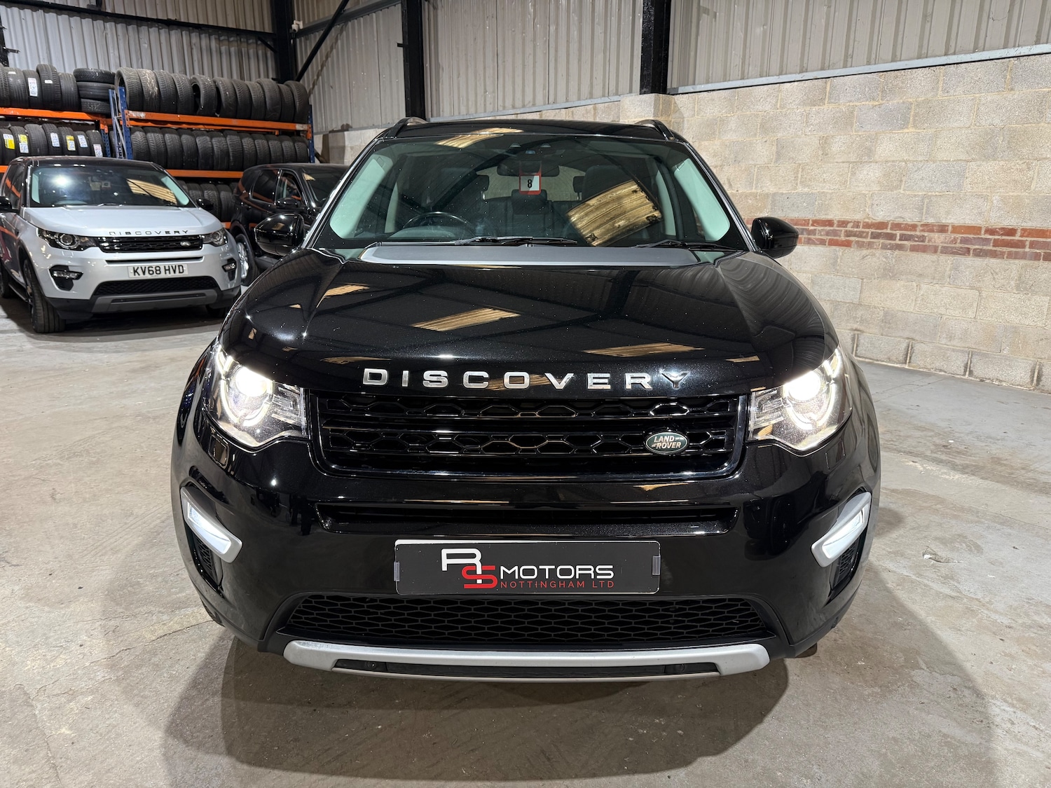 Used Land Rover Discovery Sport 2017 for sale - 76739373: Photo 6