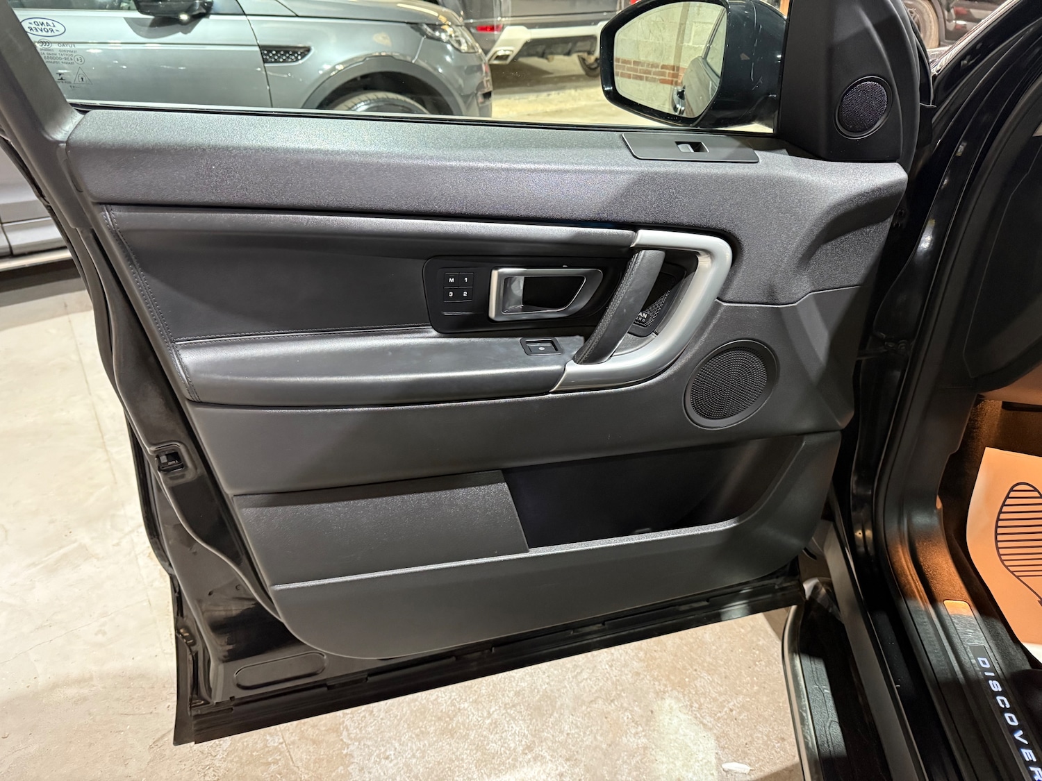 Used Land Rover Discovery Sport 2017 for sale - 76739373: Photo 7