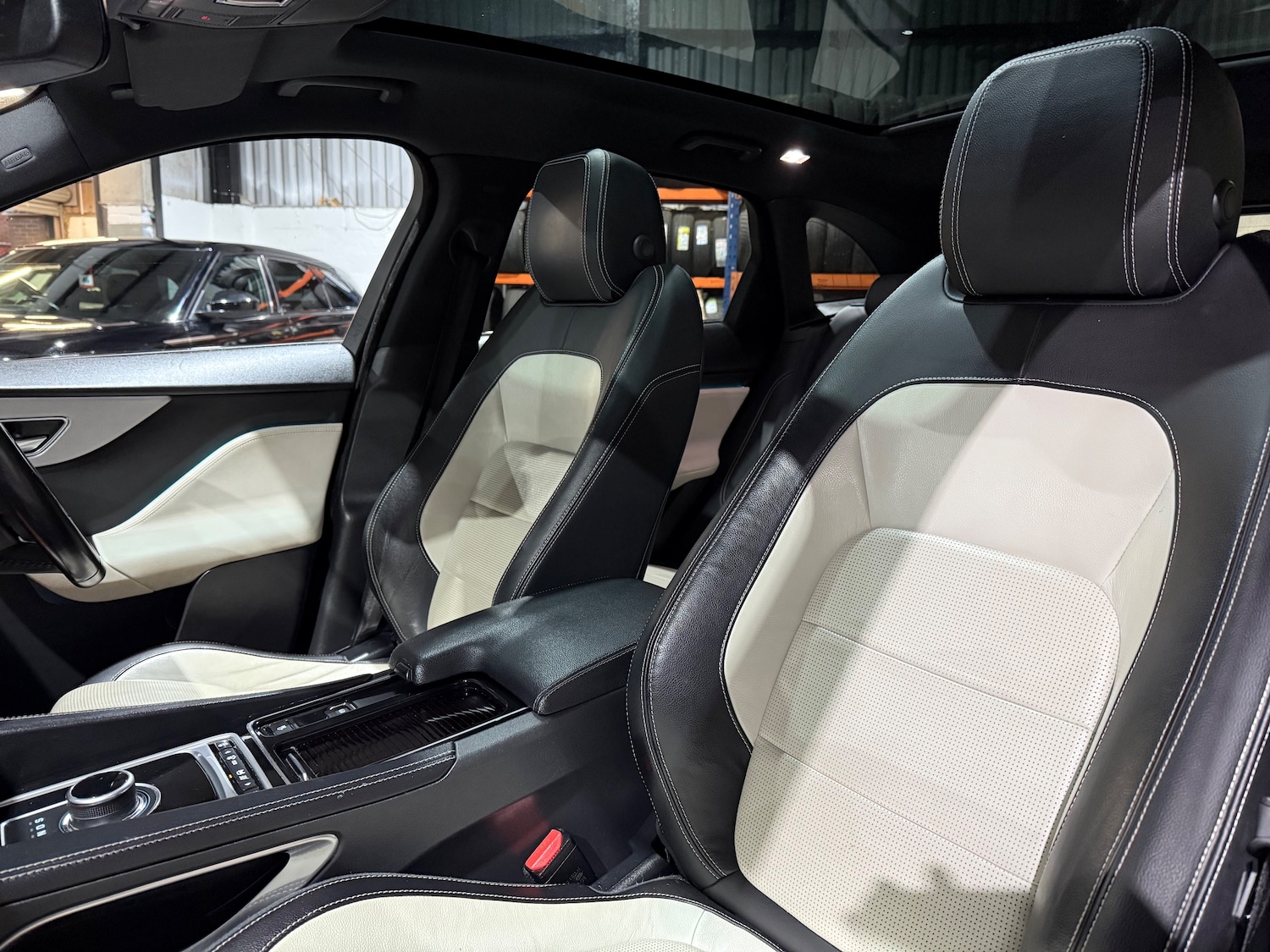 Used Jaguar F-Pace 2017 for sale - 77398488: Photo 10