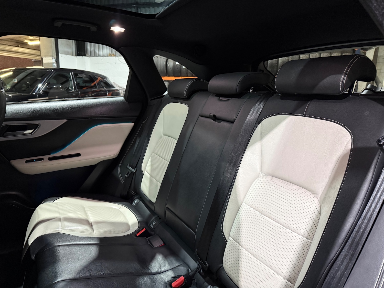 Used Jaguar F-Pace 2017 for sale - 77398488: Photo 15