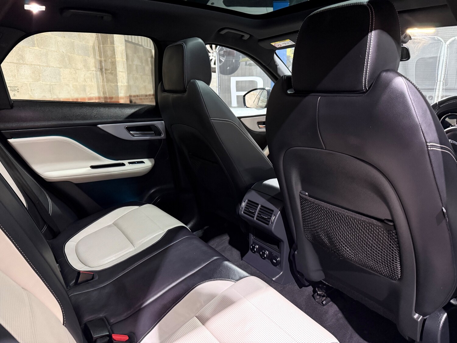 Used Jaguar F-Pace 2017 for sale - 77398488: Photo 20