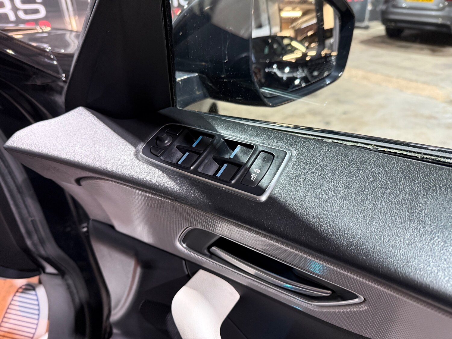 Used Jaguar F-Pace 2017 for sale - 77398488: Photo 25