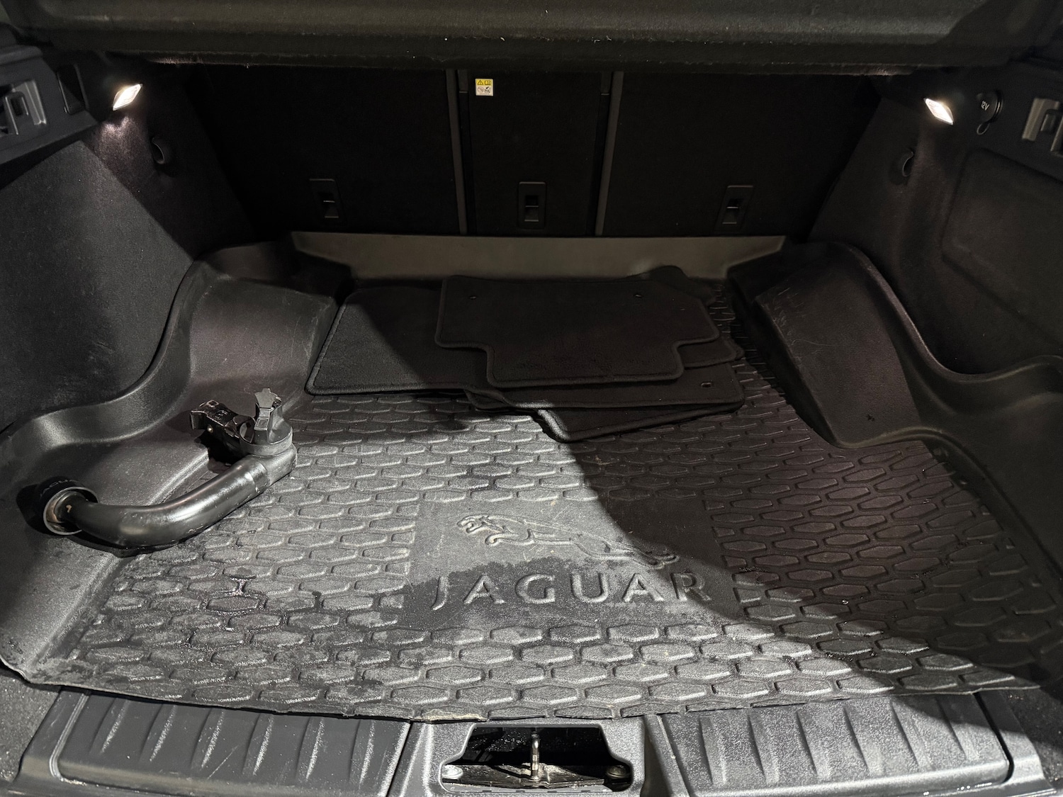 Used Jaguar F-Pace 2017 for sale - 77413975: Photo 19