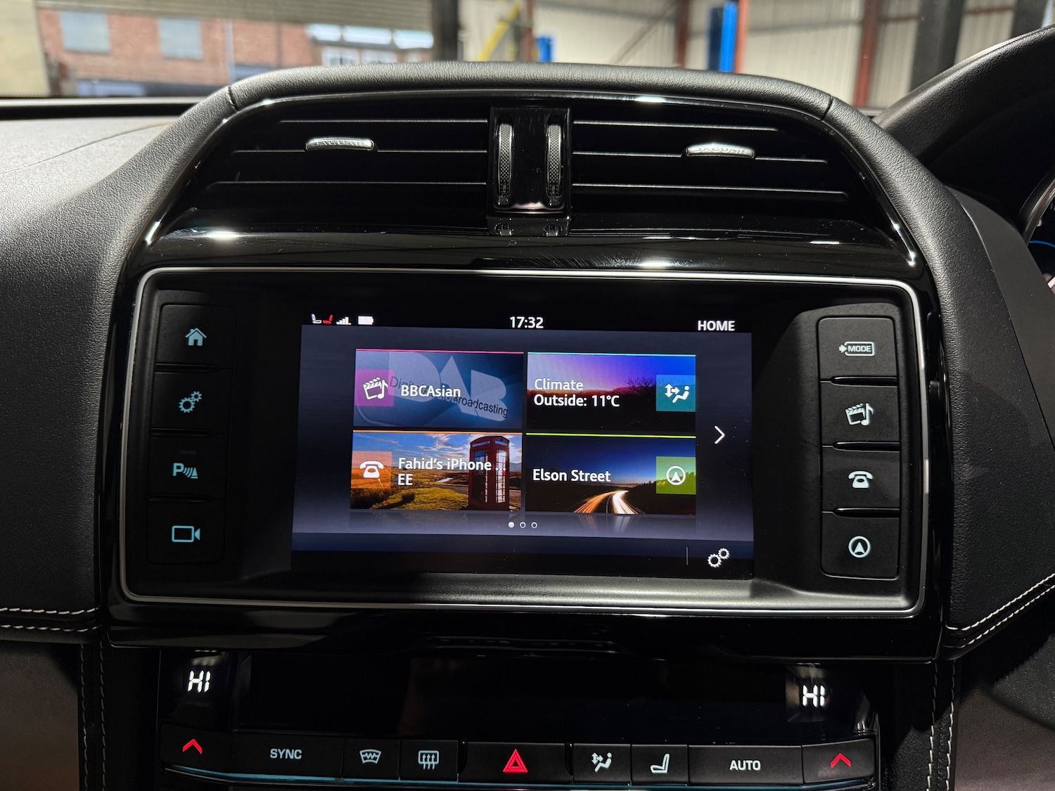 Used Jaguar F-Pace 2017 for sale - 77413975: Photo 39