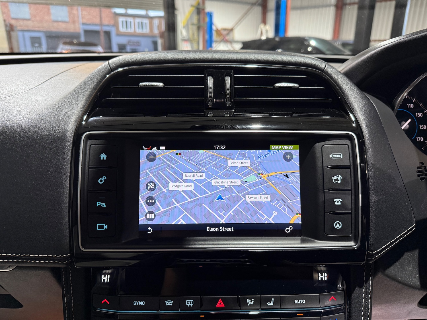 Used Jaguar F-Pace 2017 for sale - 77413975: Photo 41