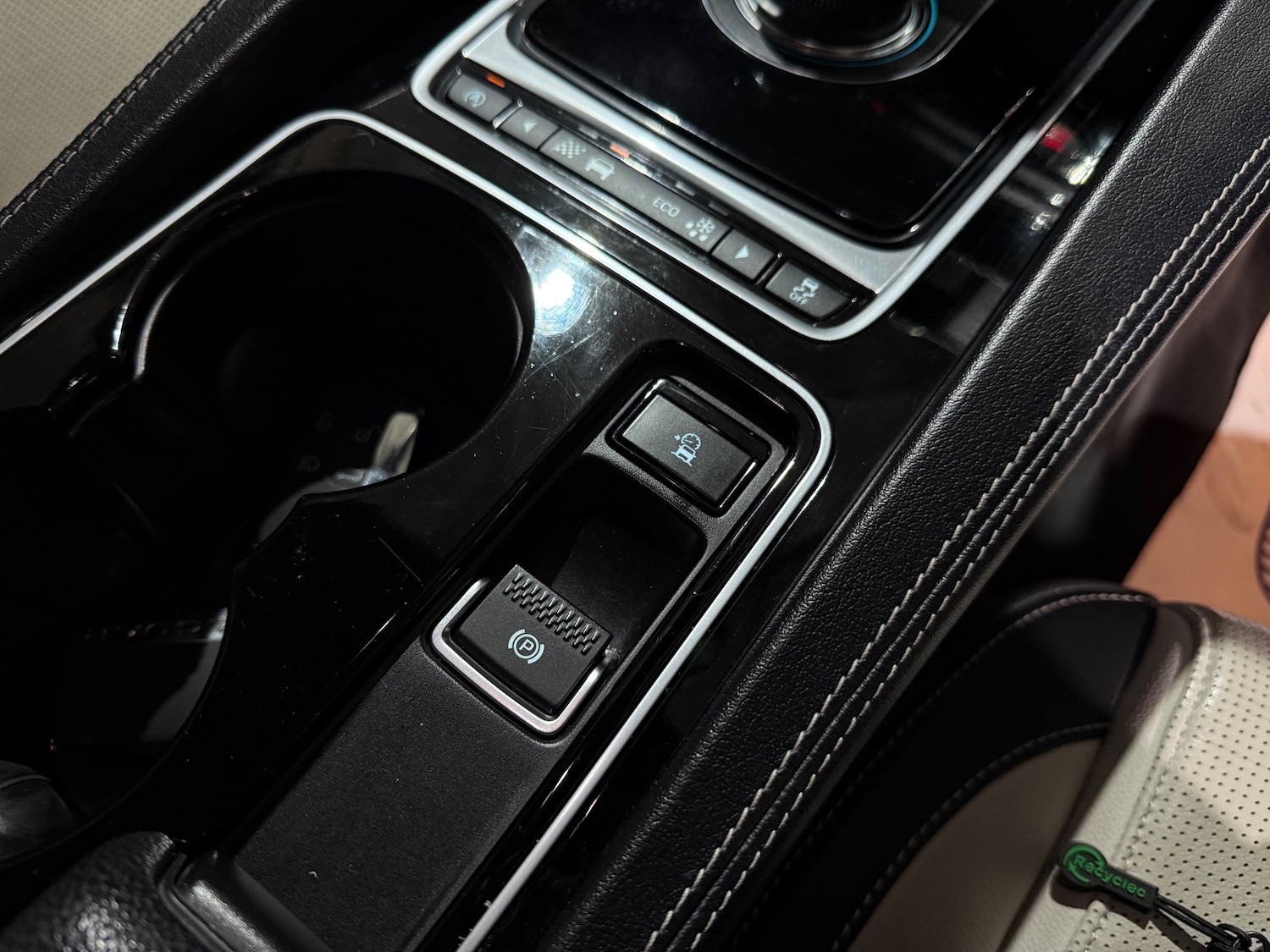 Used Jaguar F-Pace 2017 for sale - 77413975: Photo 48