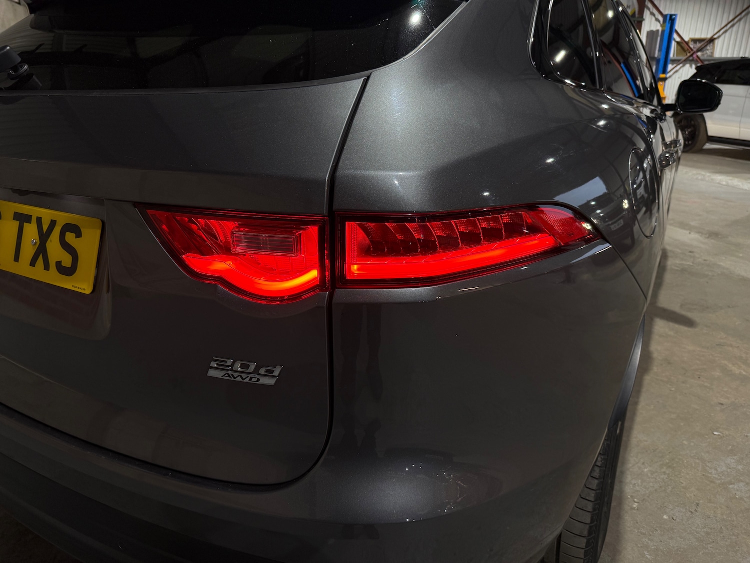 Used Jaguar F-Pace 2017 for sale - 77413975: Photo 52