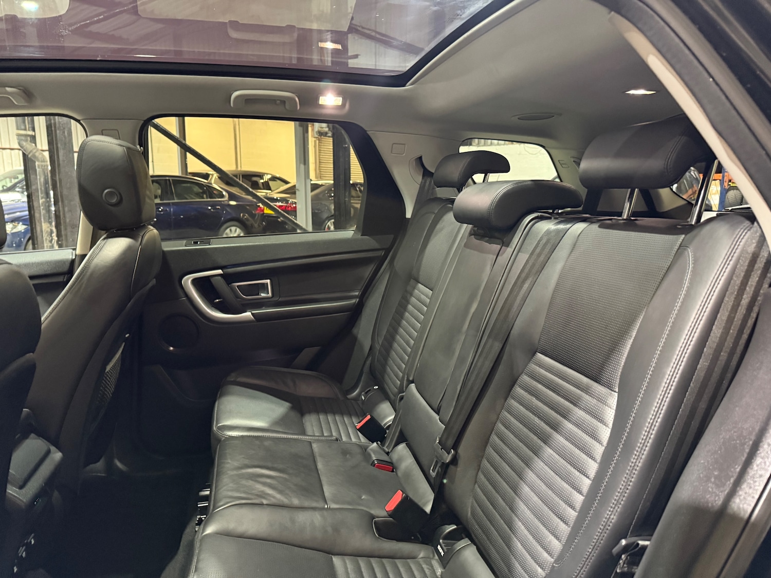 Used Land Rover Discovery Sport 2017 for sale - 77187620: Photo 19