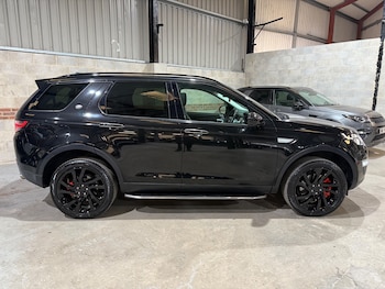 Used Land Rover Discovery Sport 2017 for sale - 77187620: Photo