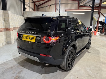 Used Land Rover Discovery Sport 2017 for sale - 77187620: Photo