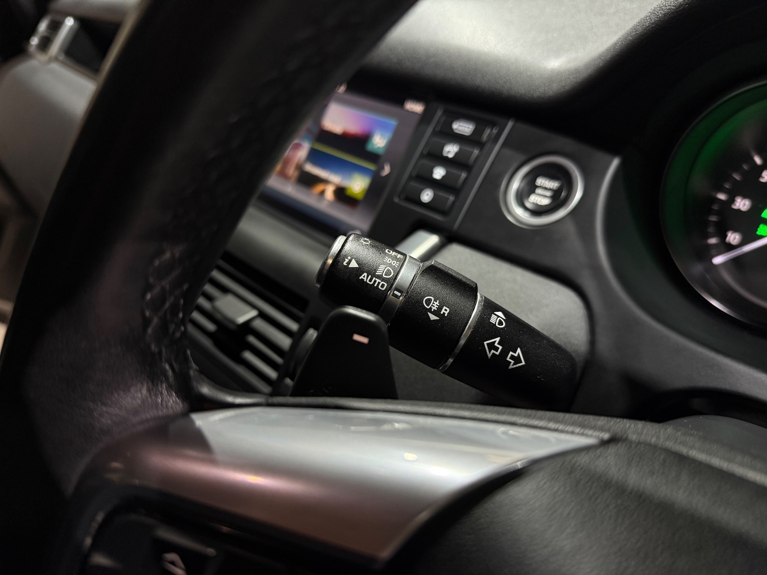 Used Land Rover Discovery Sport 2019 for sale - 77256550: Photo 38