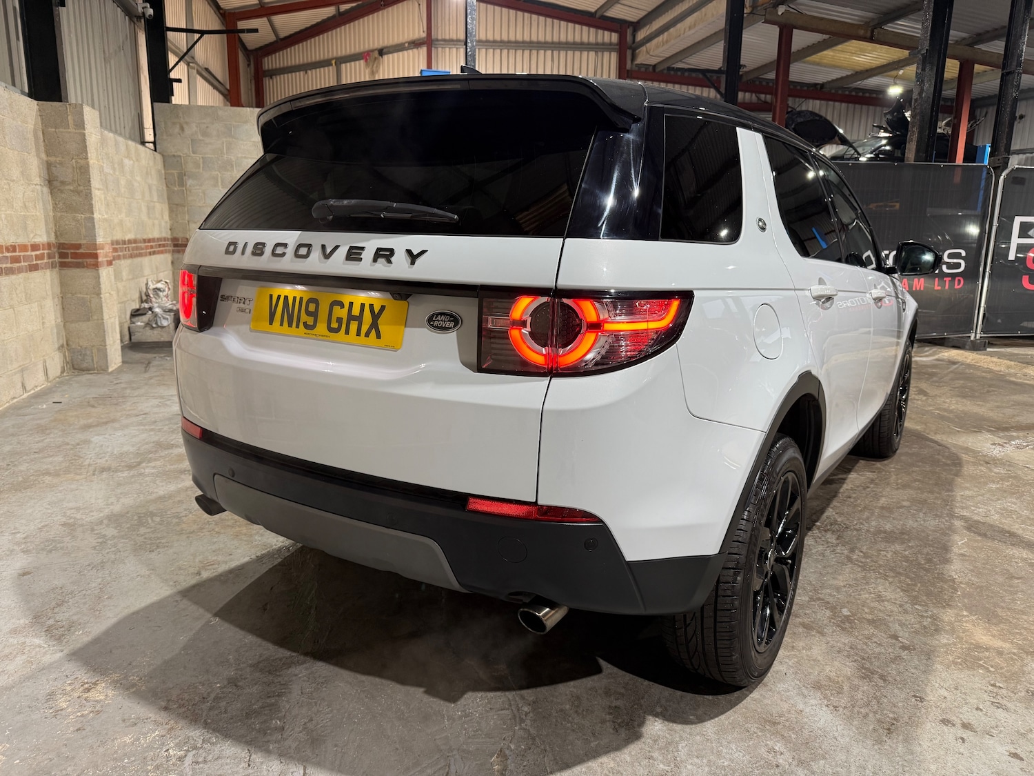 Used Land Rover Discovery Sport 2019 for sale - 77256550: Photo 50