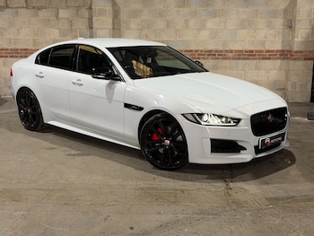 Used Jaguar XE 2018 for sale - 78479909: Photo