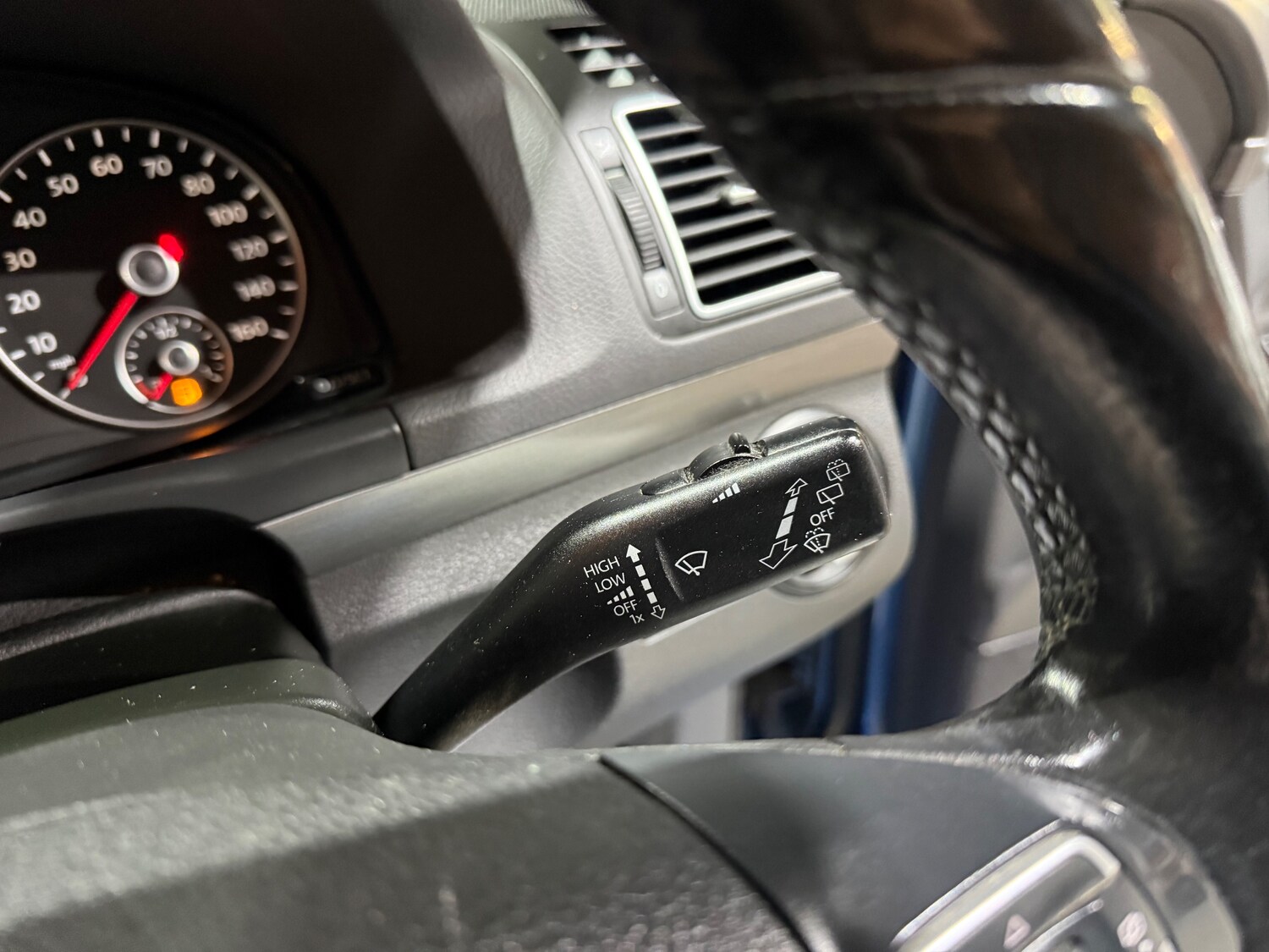 Used Volkswagen Touran 2012 for sale - 77501925: Photo 29