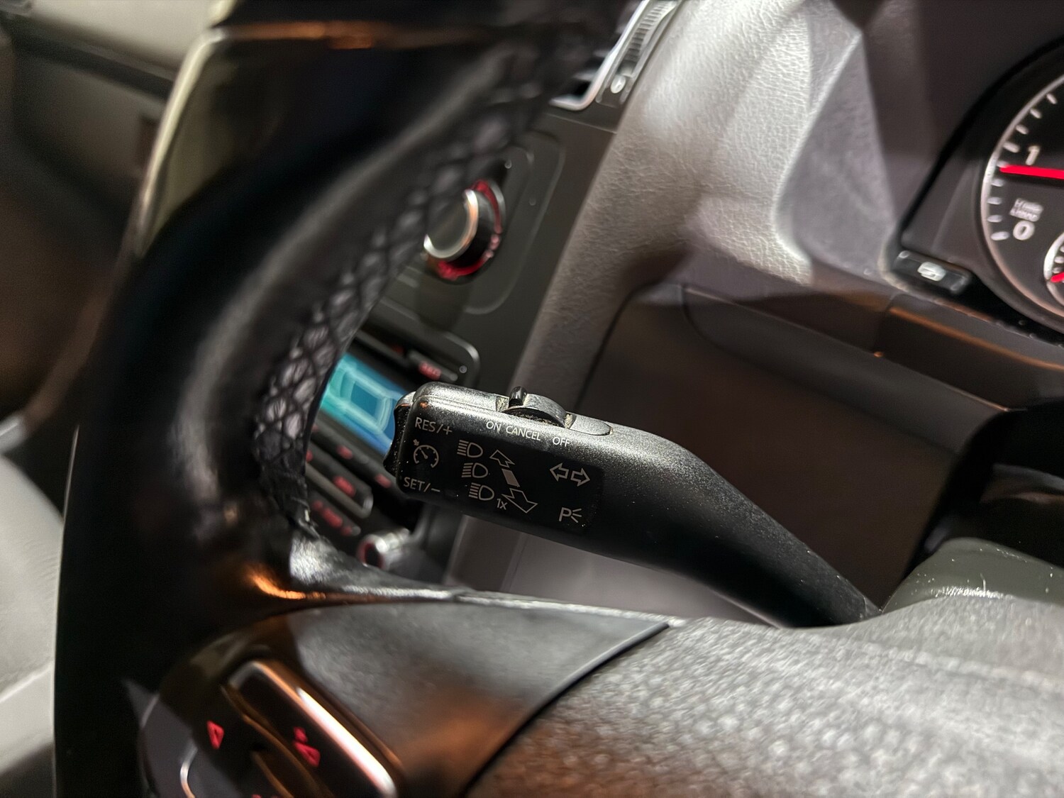 Used Volkswagen Touran 2012 for sale - 77501925: Photo 30