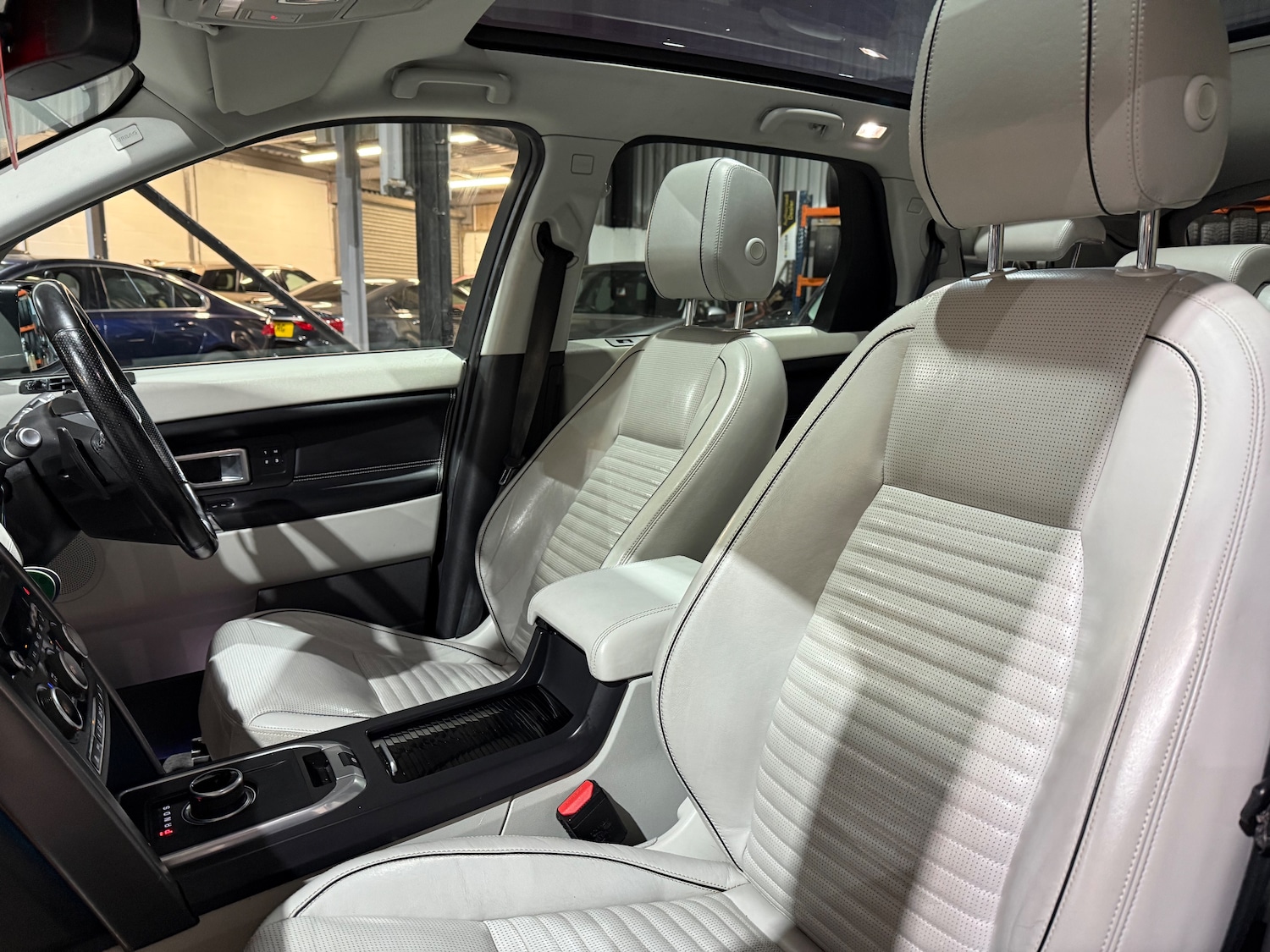 Used Land Rover Discovery Sport 2017 for sale - 77099156: Photo 10