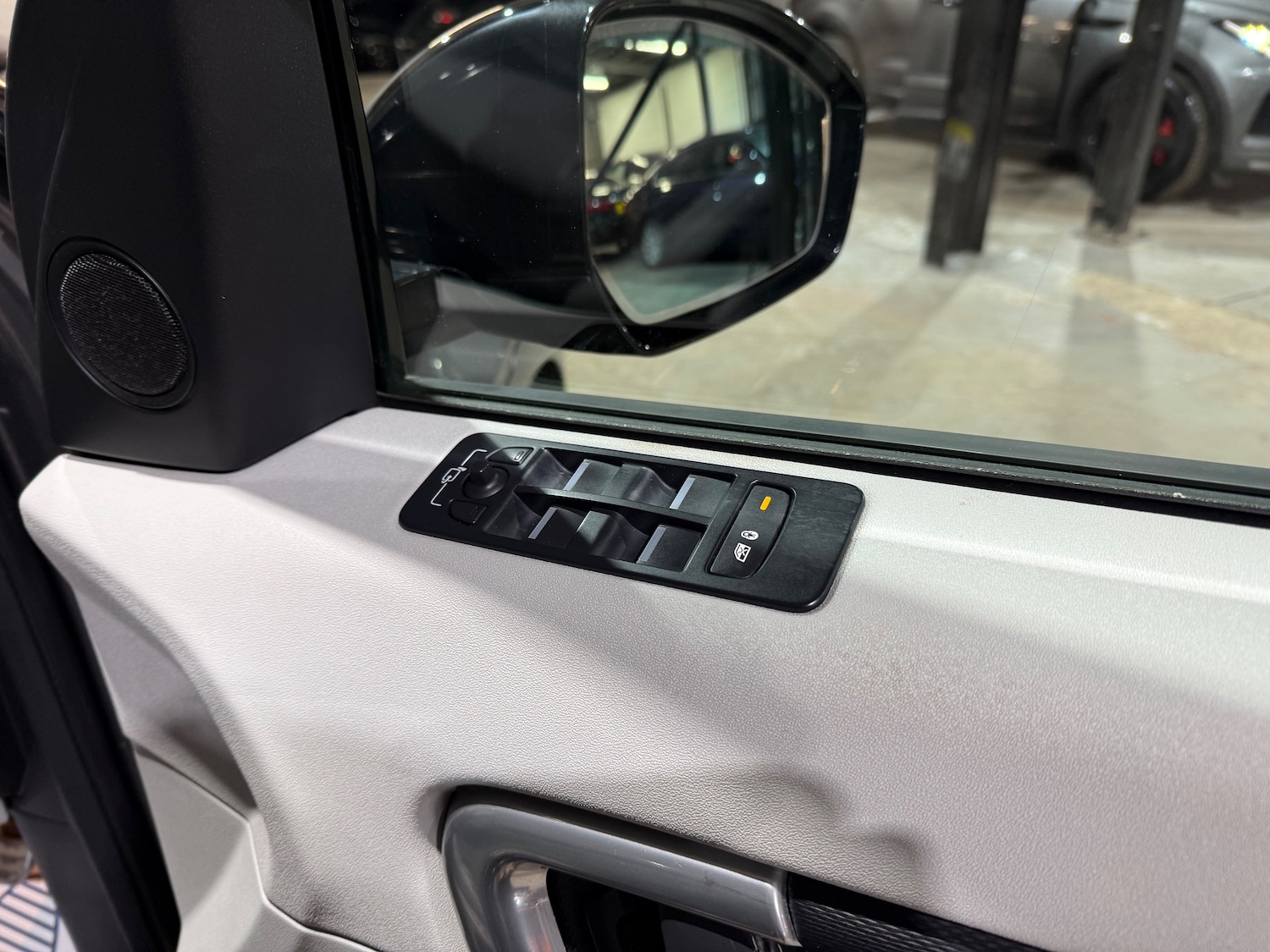 Used Land Rover Discovery Sport 2017 for sale - 77099156: Photo 27