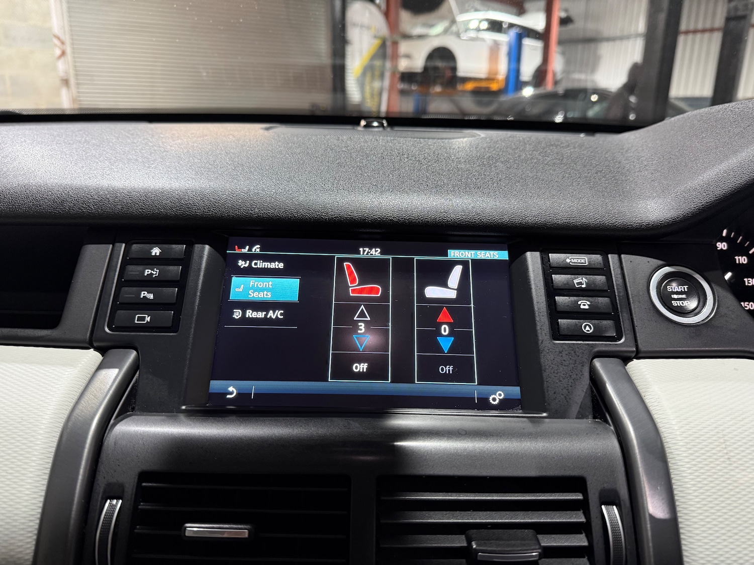 Used Land Rover Discovery Sport 2017 for sale - 77099156: Photo 44