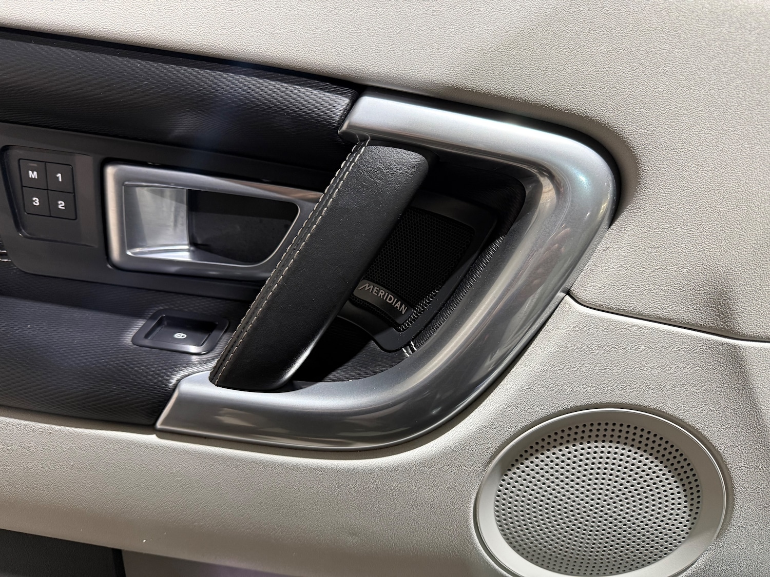 Used Land Rover Discovery Sport 2017 for sale - 77099156: Photo 8