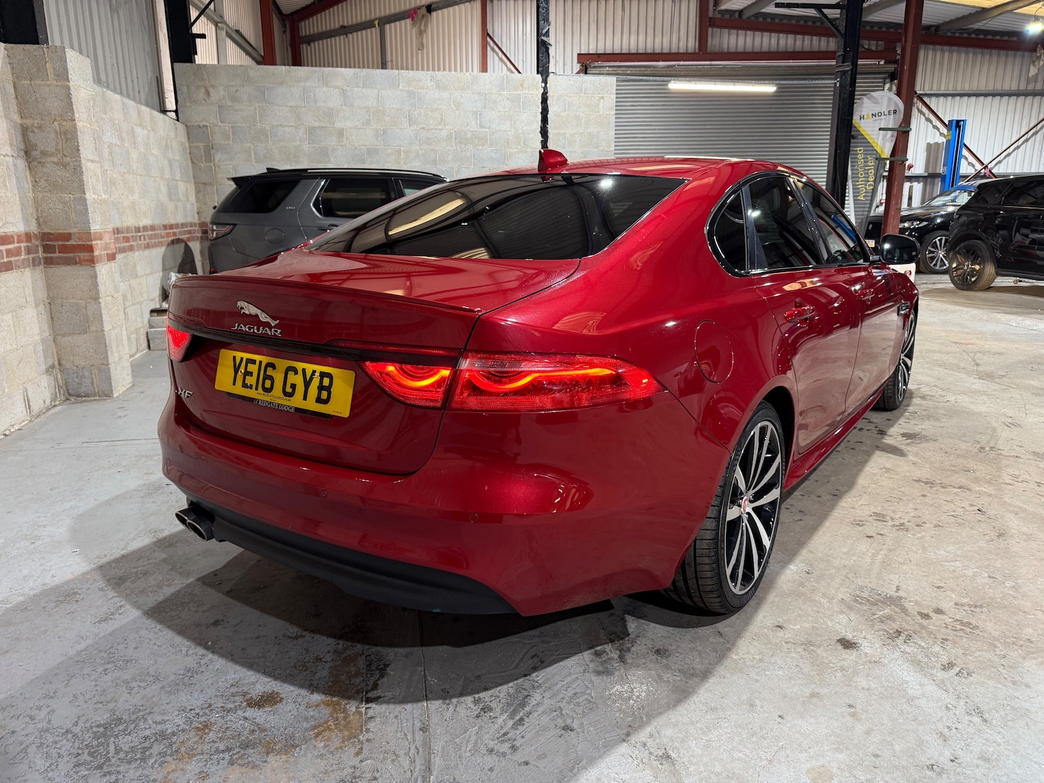 Used Jaguar XF 2016 for sale - 76739379: Photo 44