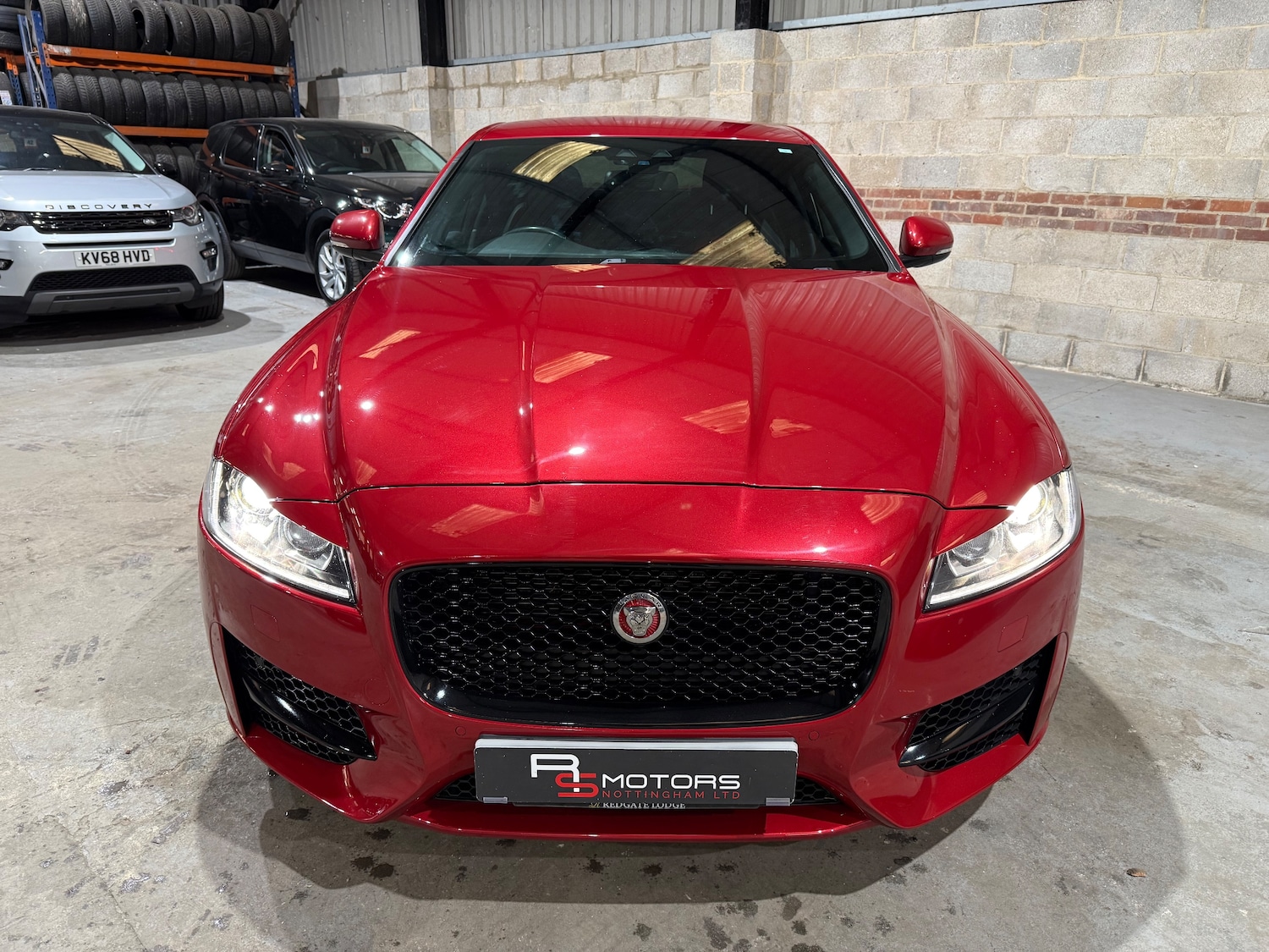 Used Jaguar XF 2016 for sale - 76739379: Photo 6