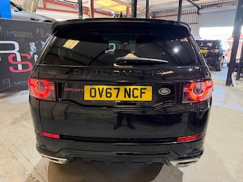 Used Land Rover Discovery Sport 2017 for sale - 79005332: Photo