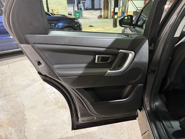 Used Land Rover Discovery Sport 2016 for sale - 76299852: Photo 13