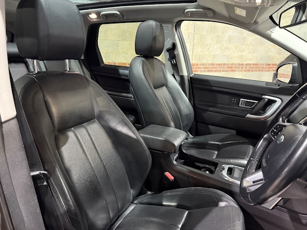 Used Land Rover Discovery Sport 2016 for sale - 76299852: Photo 28