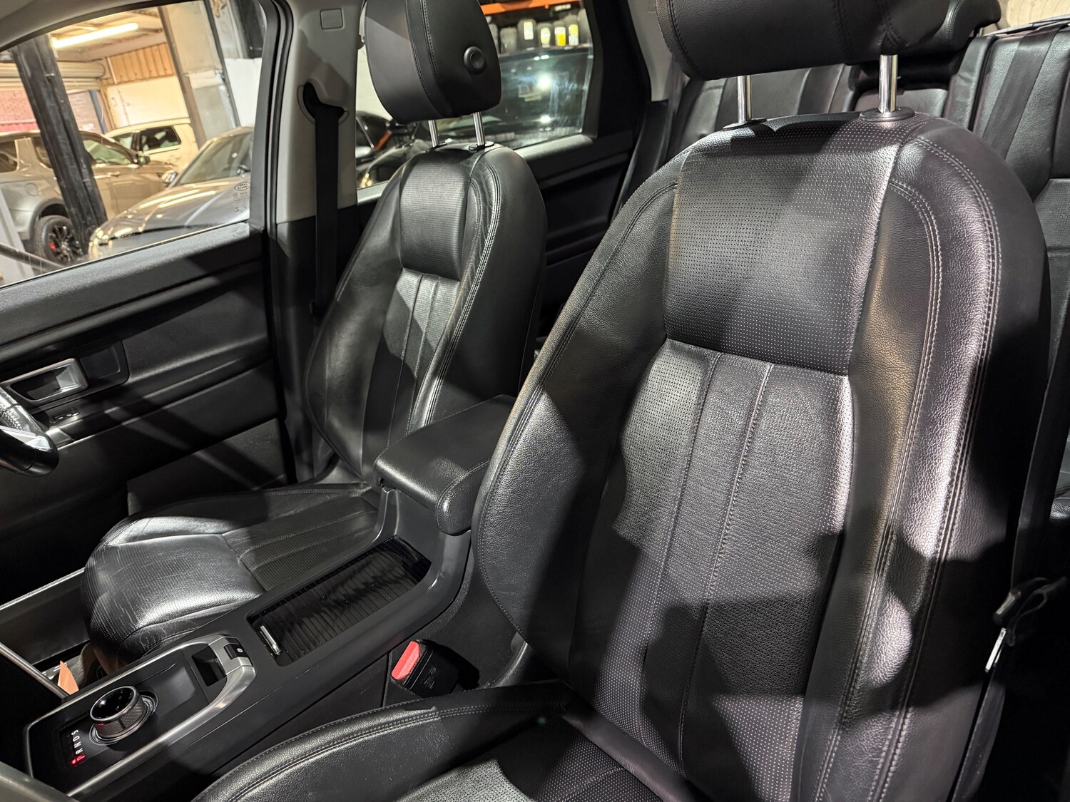 Used Land Rover Discovery Sport 2016 for sale - 77786405: Photo 11