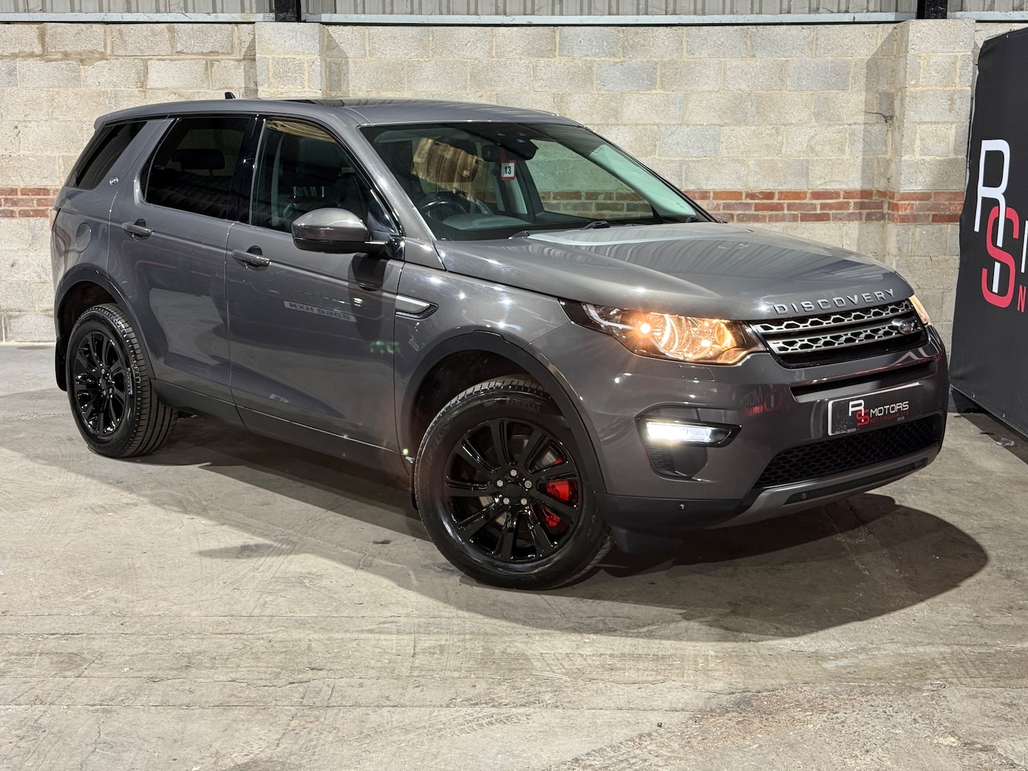 Used Land Rover Discovery Sport 2016 for sale - 77786405: Photo 2