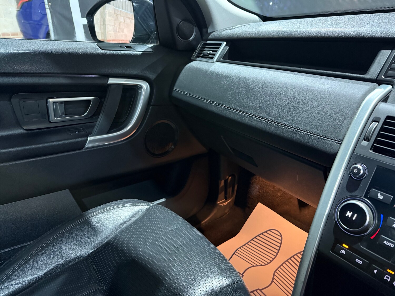 Used Land Rover Discovery Sport 2016 for sale - 77786405: Photo 33