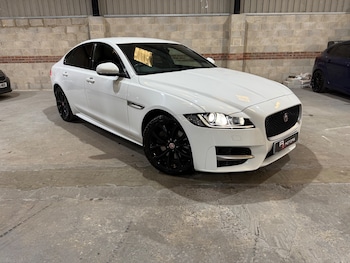 Used Jaguar XF 2016 for sale - 75529541: Photo