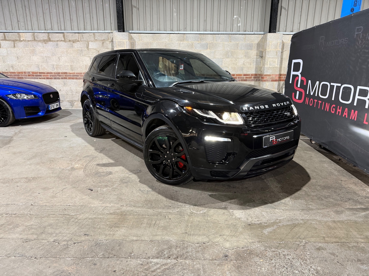 Used Land Rover Range Rover Evoque 2017 for sale - 77878689: Photo 2