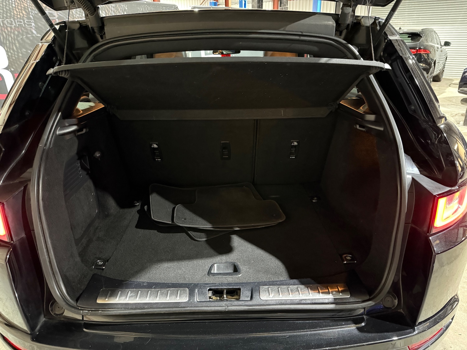 Used Land Rover Range Rover Evoque 2017 for sale - 77878689: Photo 32