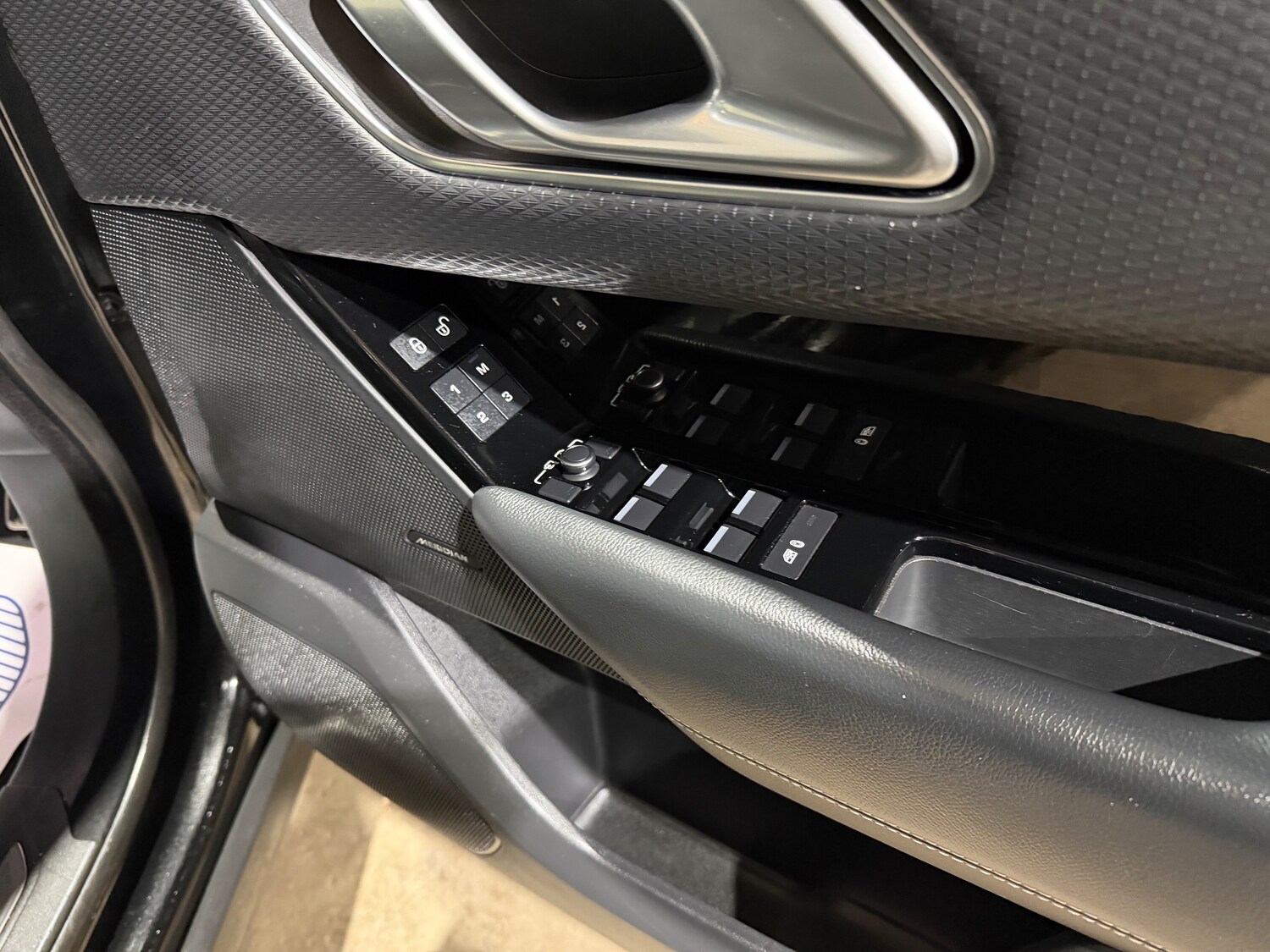 Used Land Rover Range Rover Velar 2018 for sale - 77557311: Photo 25