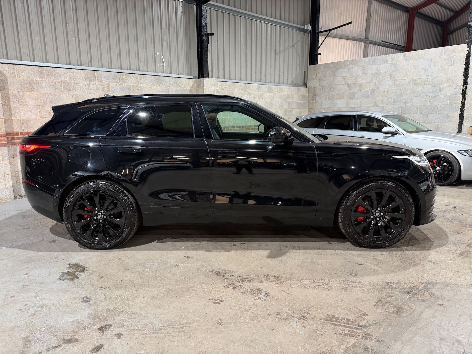 Used Land Rover Range Rover Velar 2018 for sale - 77557311: Photo 3