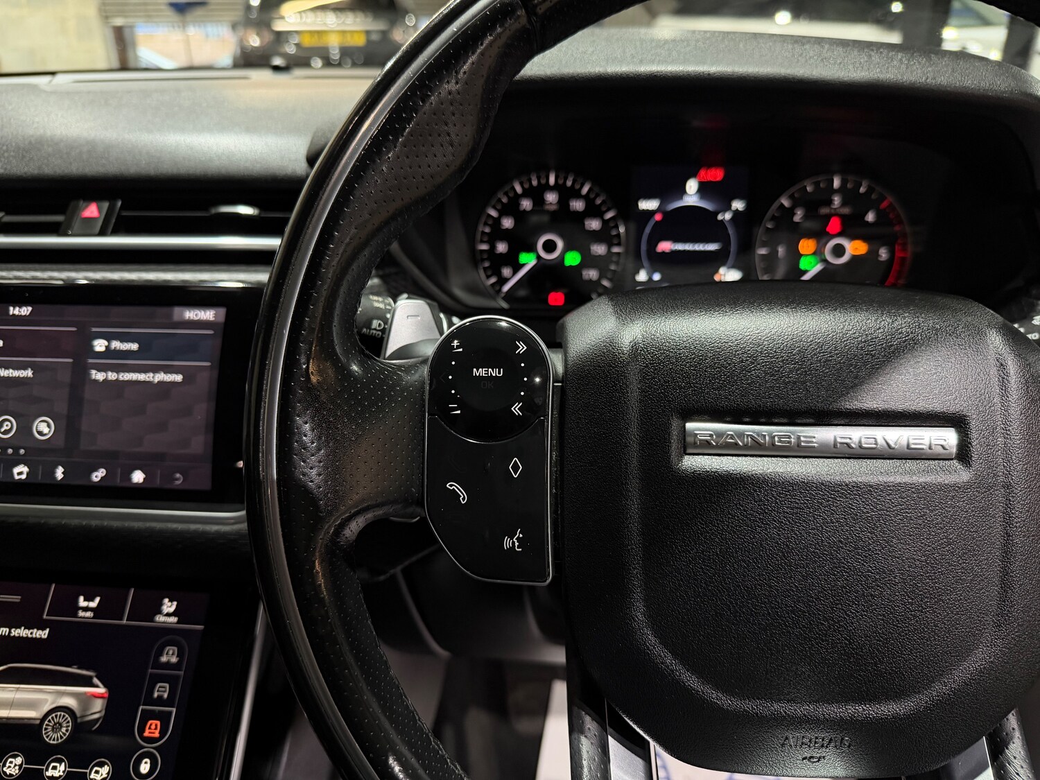 Used Land Rover Range Rover Velar 2018 for sale - 77557311: Photo 32